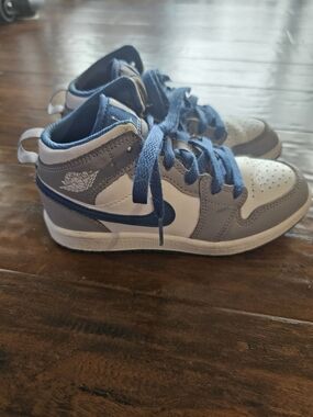 Jordan Kids High-Top Sneakers in Blue, Gray, and White